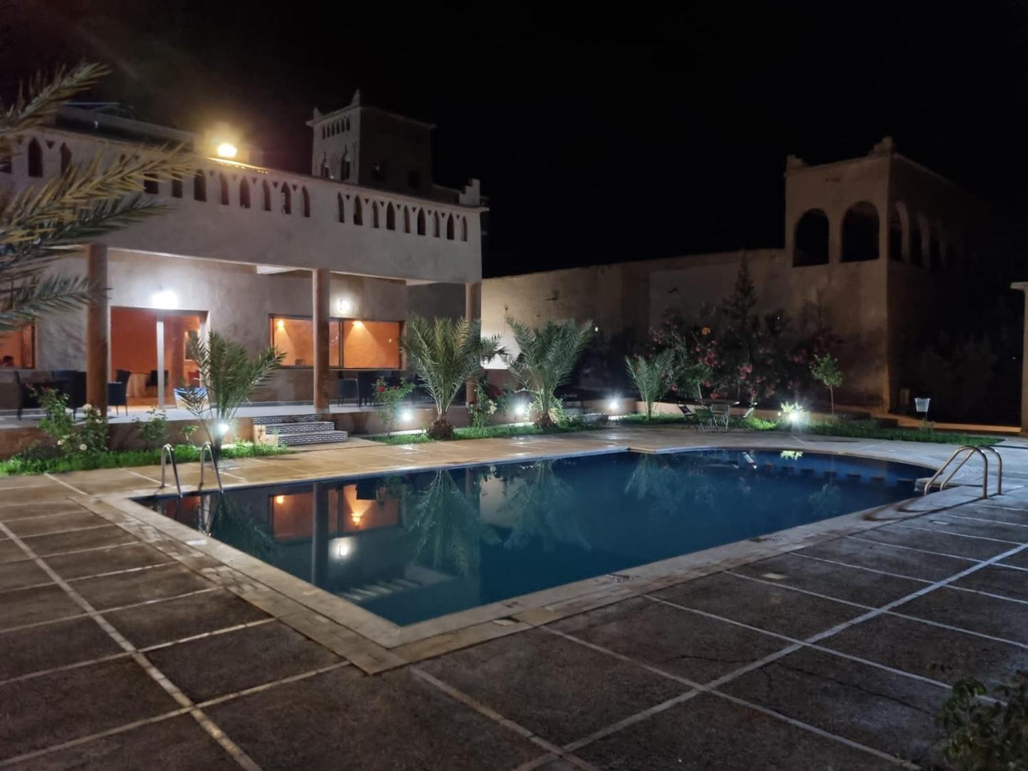 Auberge Famille Benmoro Bed & Breakfast Skoura Exterior photo